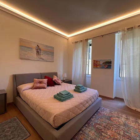 Val Di Sole: Renovated Seaview With Wi-fi And Air Conditioning * Rapallo