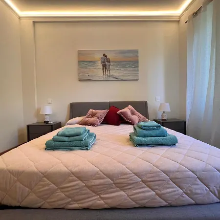 Val Di Sole: Renovated Seaview With Wi-fi And Air Conditioning Apartment *